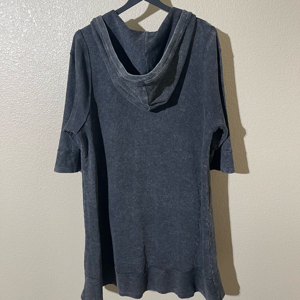 Sold  - Picture 4 of 8